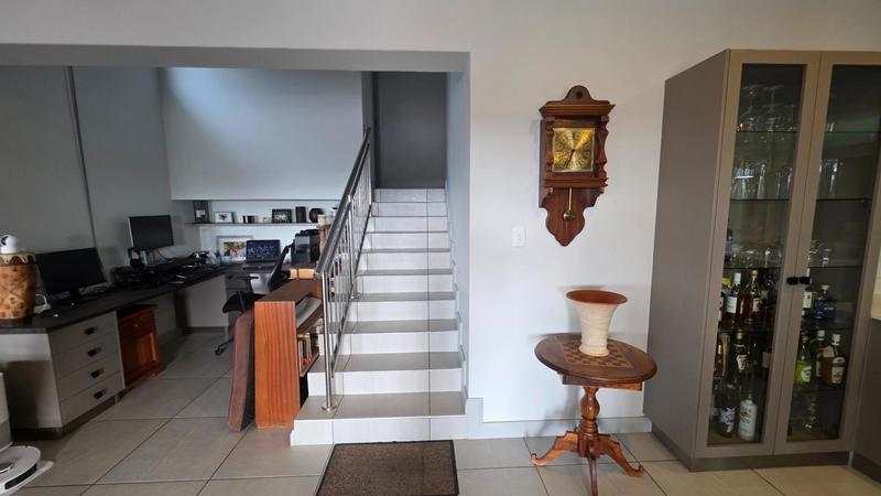 3 Bedroom Property for Sale in Seemeeu Park Western Cape
